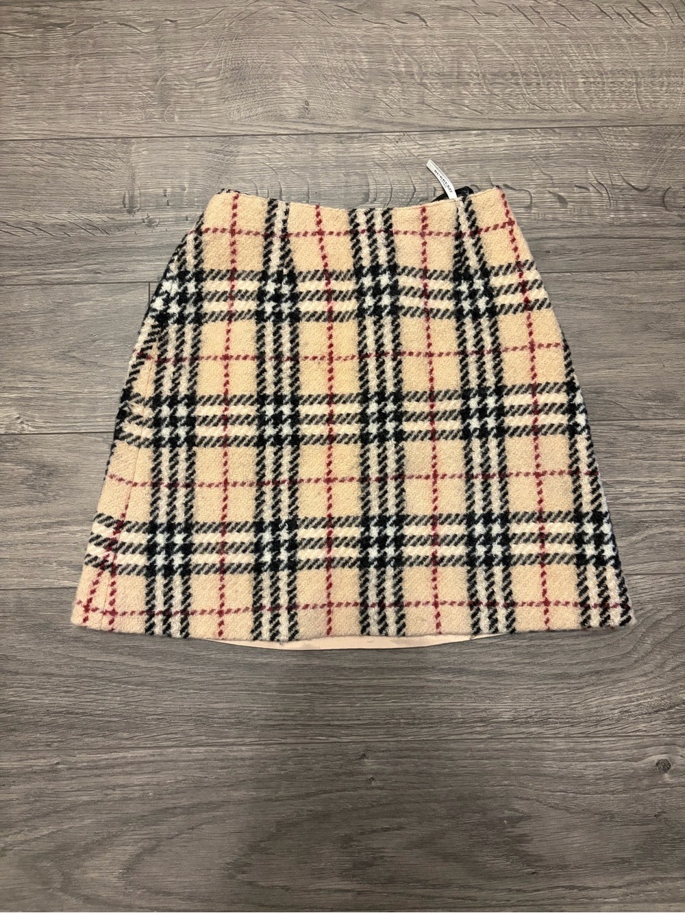 Vintage Burberry Plaid wool Women's Skirt in Cream and Black